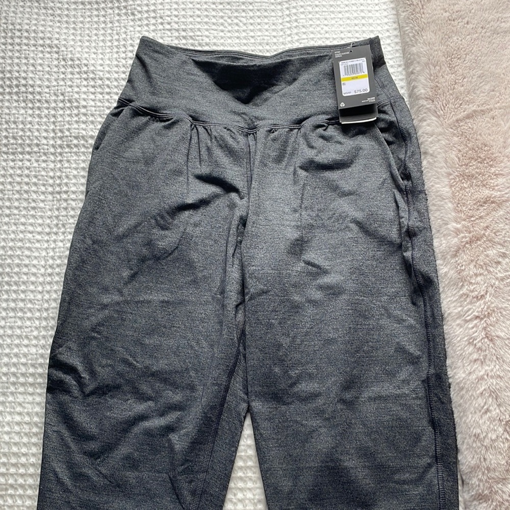 Under Armour Joggers - Picture 5 of 8